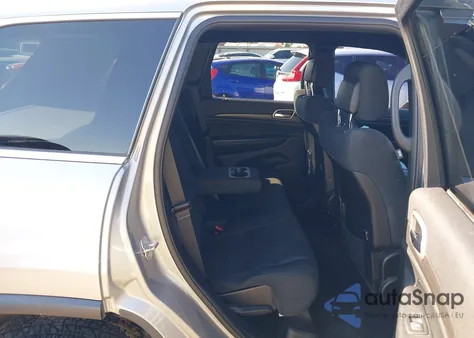 2017 Jeep Grand Cherokee Laredo 4X4 из США, поврежденный, VIN 1C4RJFAG1HC683842